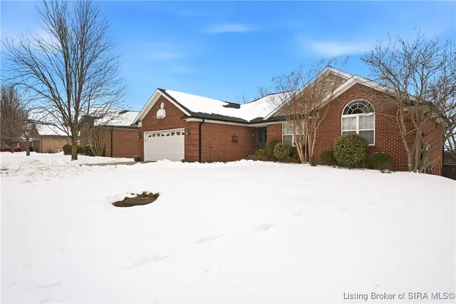 $385,000 | 3808 Laurens Circle, New Albany, IN 47150