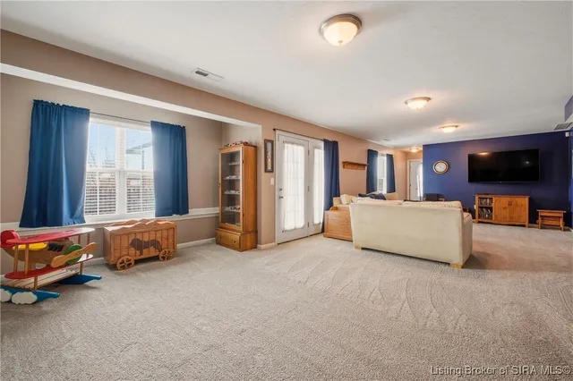 $385,000 | 3808 Laurens Circle, New Albany, IN 47150