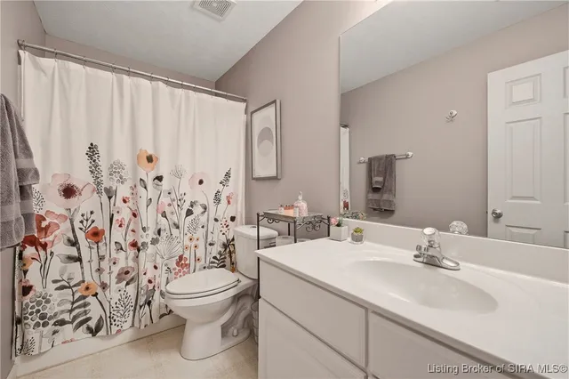 $385,000 | 3808 Laurens Circle, New Albany, IN 47150