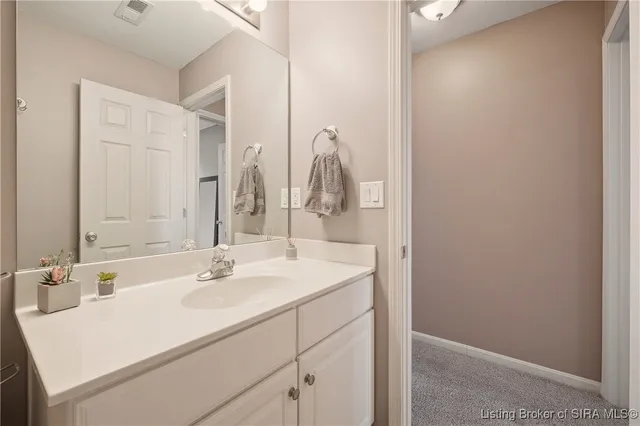 $385,000 | 3808 Laurens Circle, New Albany, IN 47150