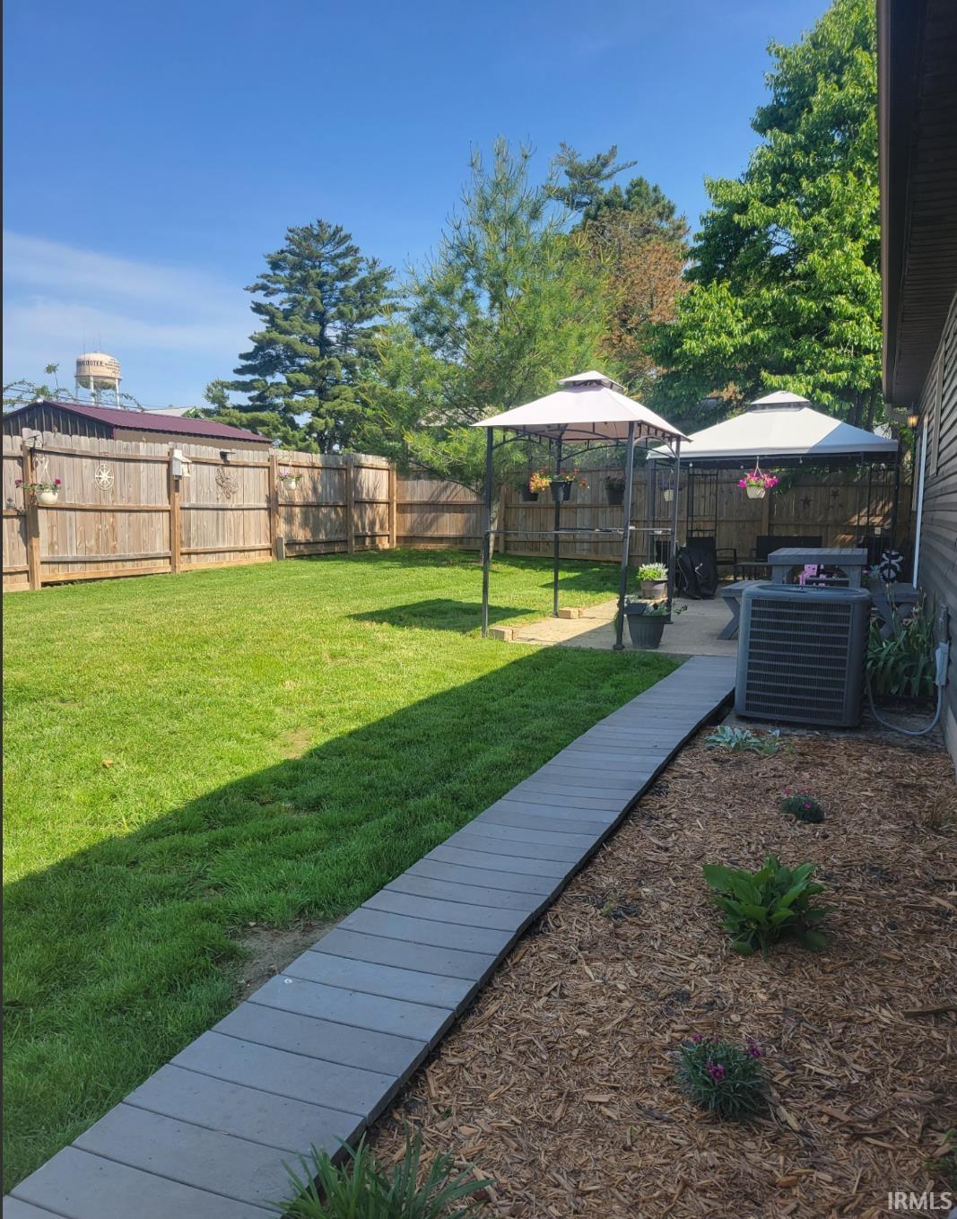 214 Cedar Street Loogootee, IN 47553 - Photo 3 of 34