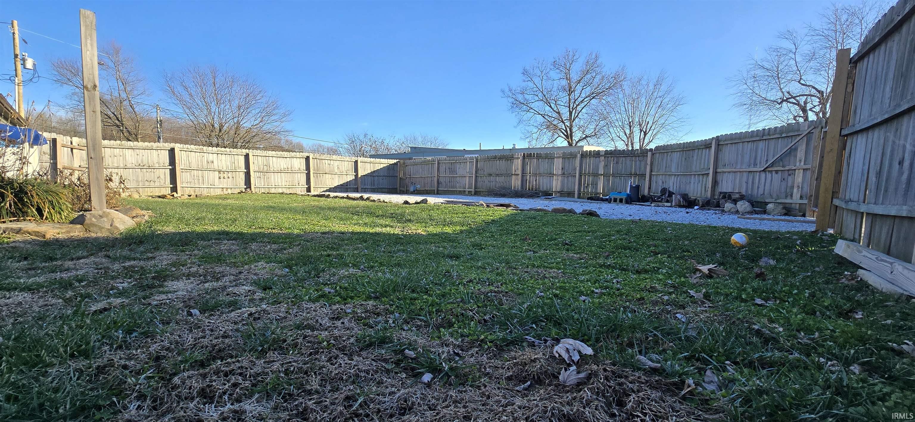 214 Cedar Street Loogootee, IN 47553 - Photo 5 of 34