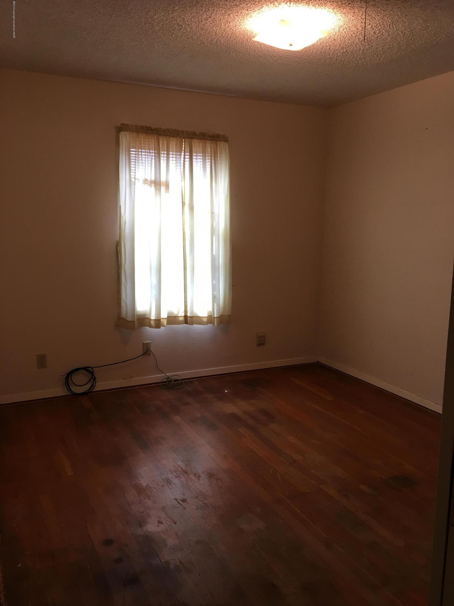 4704 Crockett Street Amarillo, TX 79110 - Photo 11 of 14 Bedroom 2