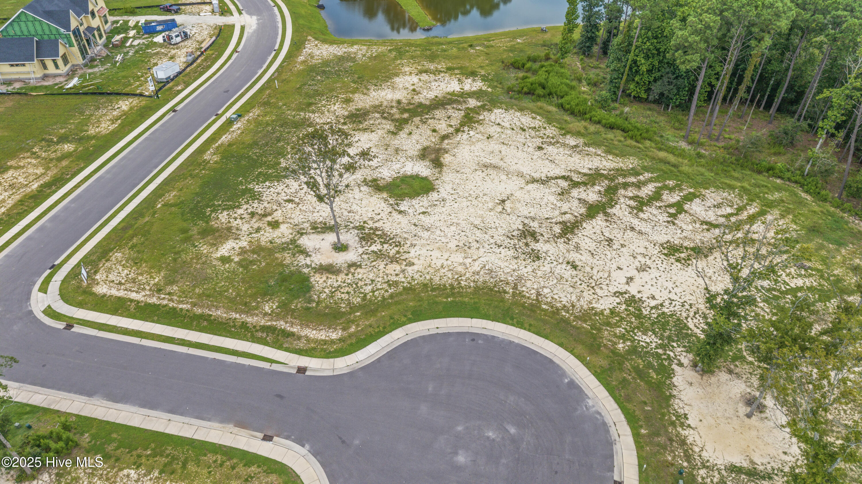 30 Dragonfly Lane Hampstead, NC 28443 - Photo 4 of 15 18-DJI_20250806005249_0054_D