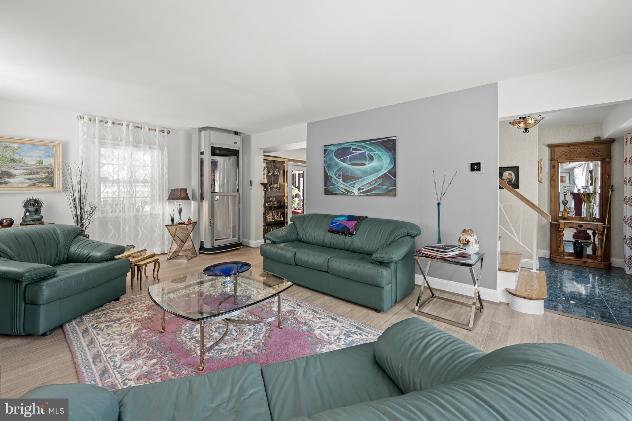 9307 Montpelier Drive Laurel, MD 20708 - Photo 6 of 69 Living Room