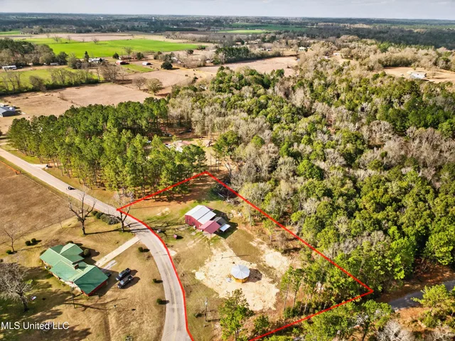 $185,000 | 212 Gordon Road, Lucedale, MS 39452
