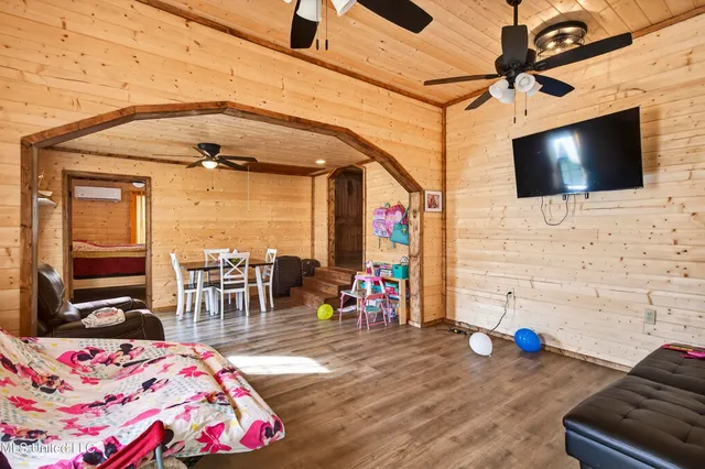 $185,000 | 212 Gordon Road, Lucedale, MS 39452