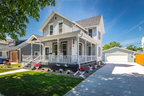 $280,000 | 606 West 5th Street, Winona, MN 55987