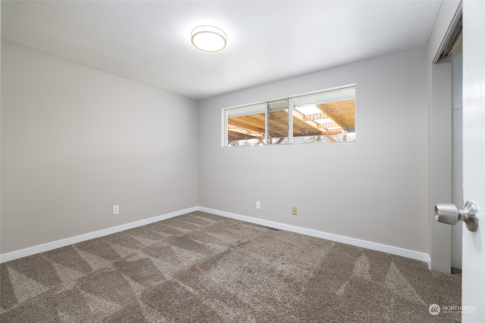 422 Simons Avenue Burlington, WA 98233 - Photo 13 of 21