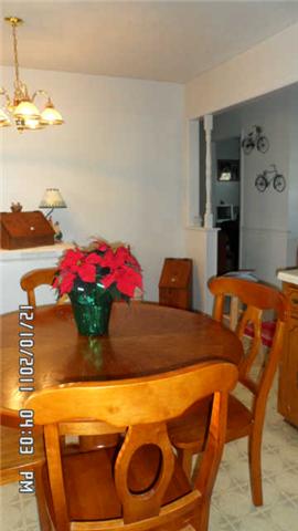 342 Jim Courtney Road Portland, TN 37148 - Photo 3 of 9 Eat In Area
