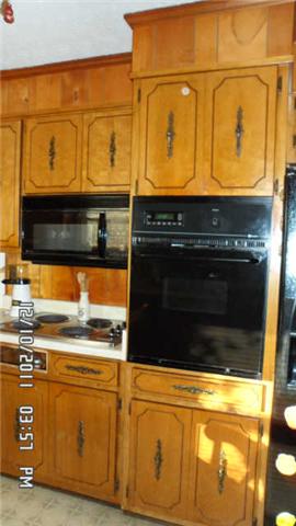 342 Jim Courtney Road Portland, TN 37148 - Photo 4 of 9 Many Cabinets