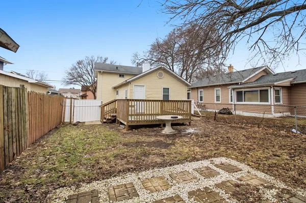 $220,000 | 107 North State Street, Aurora, IL 60505