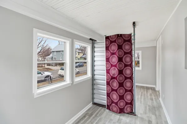 $220,000 | 107 North State Street, Aurora, IL 60505
