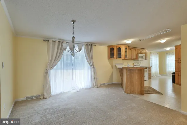 $189,900 | 6 Dogwood Lane, Quakertown, PA 18951