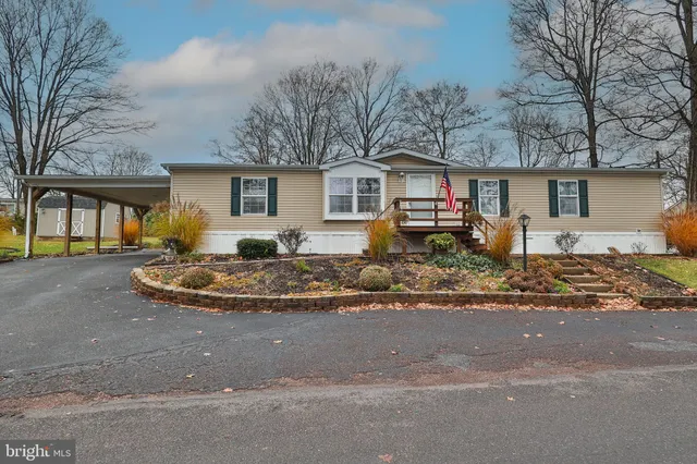 $189,900 | 6 Dogwood Lane, Quakertown, PA 18951