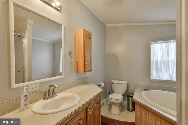 $189,900 | 6 Dogwood Lane, Quakertown, PA 18951