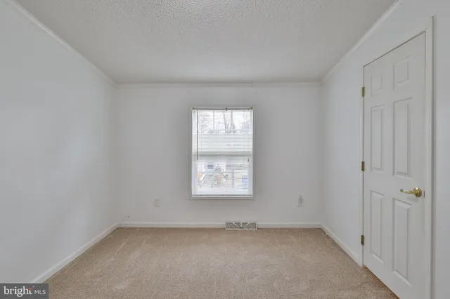 $189,900 | 6 Dogwood Lane, Quakertown, PA 18951