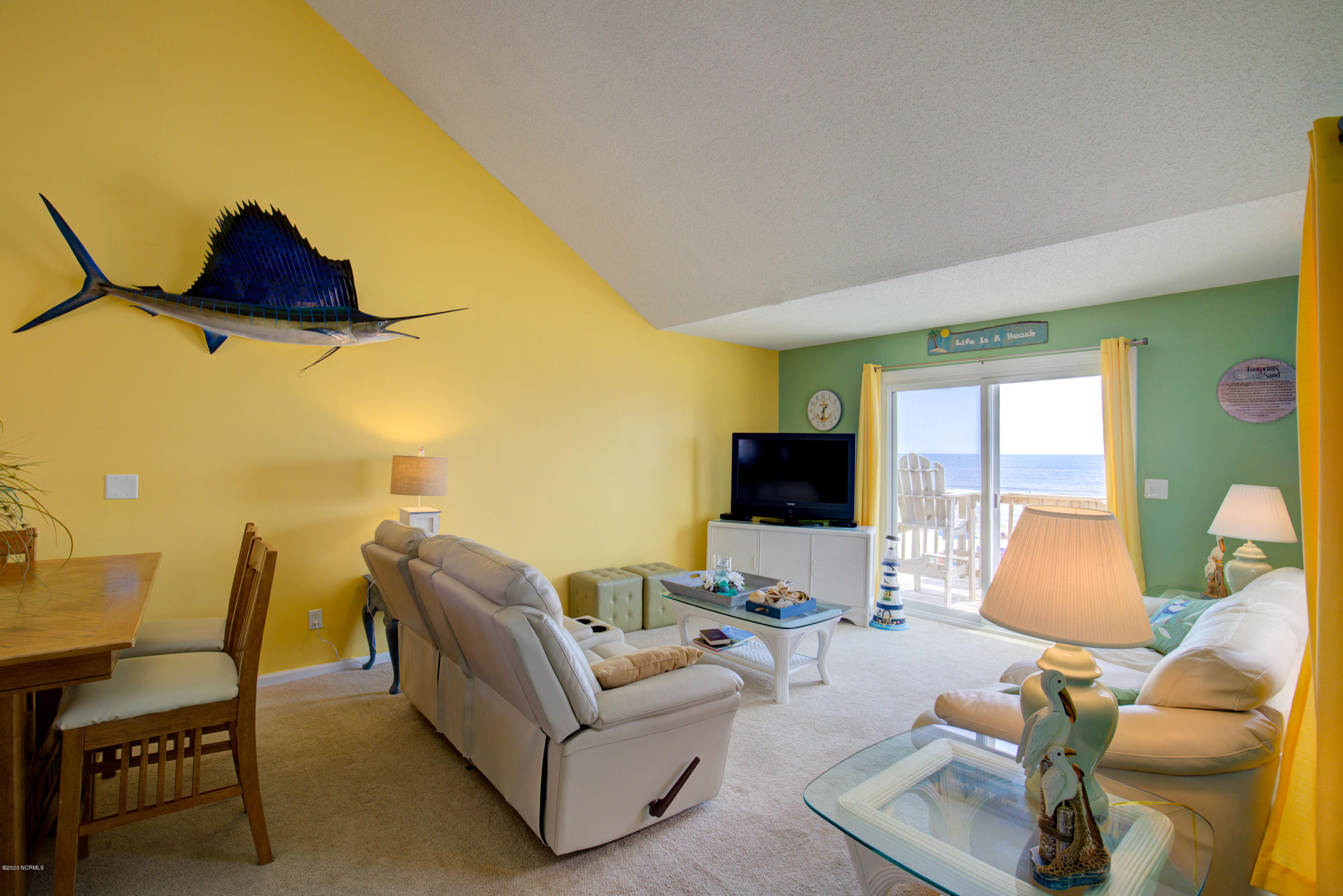 2280 New River Inlet Road, Unit 2 North Topsail Beach, NC 28460 - Photo 14 of 31 2280-2 NRIR - Interiors_30