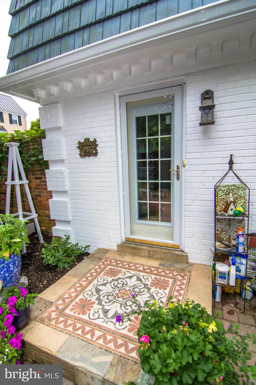 6746 Towne Lane Road McLean, VA 22101 - Photo 26 of 30 Exterior (Rear)