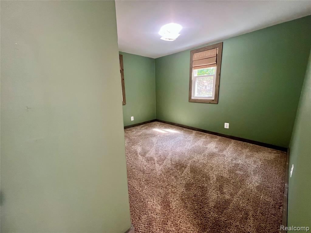 2657 Emmons Avenue Rochester Hills, MI 48307 - Photo 11 of 25
