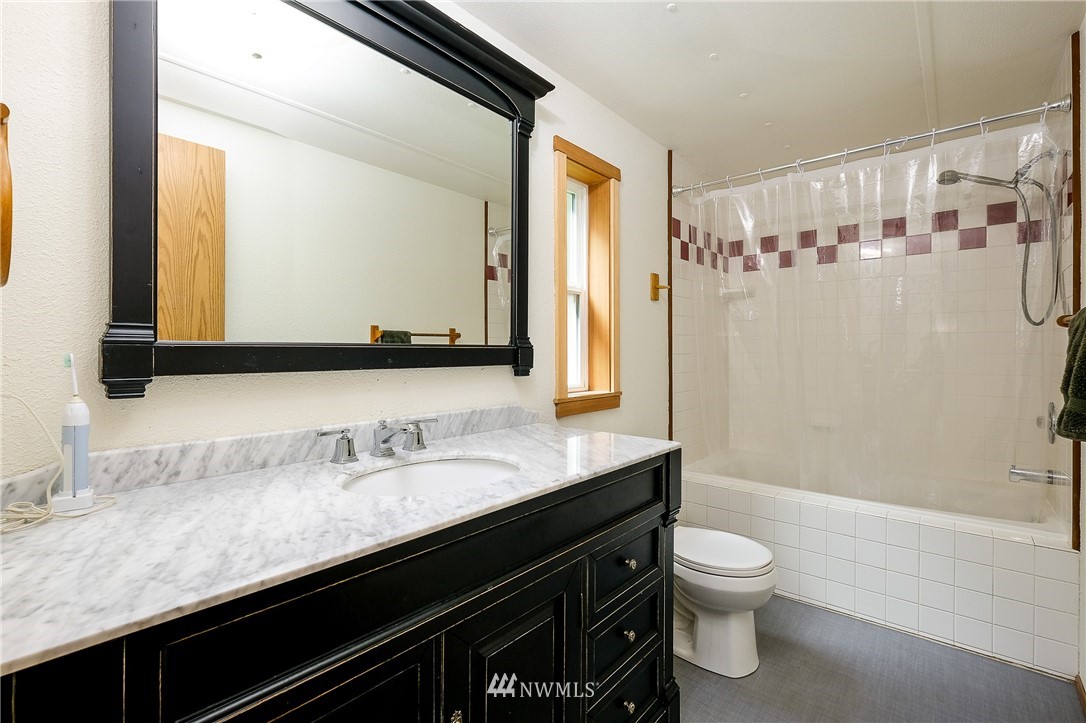 4760 Arvick Road Southeast Port Orchard, WA 98366 - Photo 29 of 39 Gallery Image 29