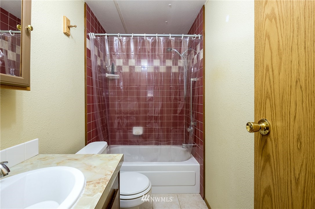 4760 Arvick Road Southeast Port Orchard, WA 98366 - Photo 33 of 39 Gallery Image 33