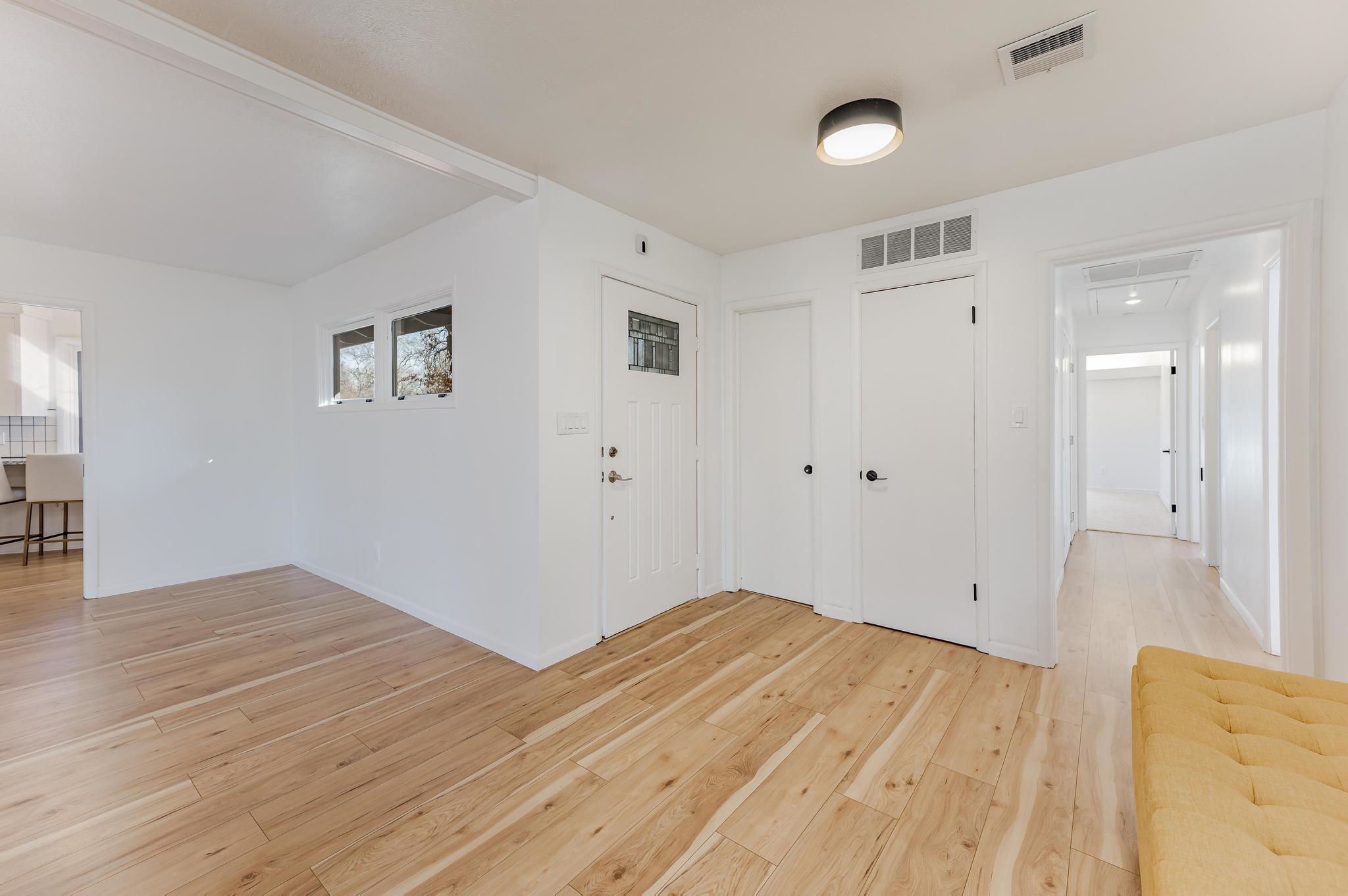 407 South Wetmore Street Wichita, KS 67209 - Photo 5 of 36