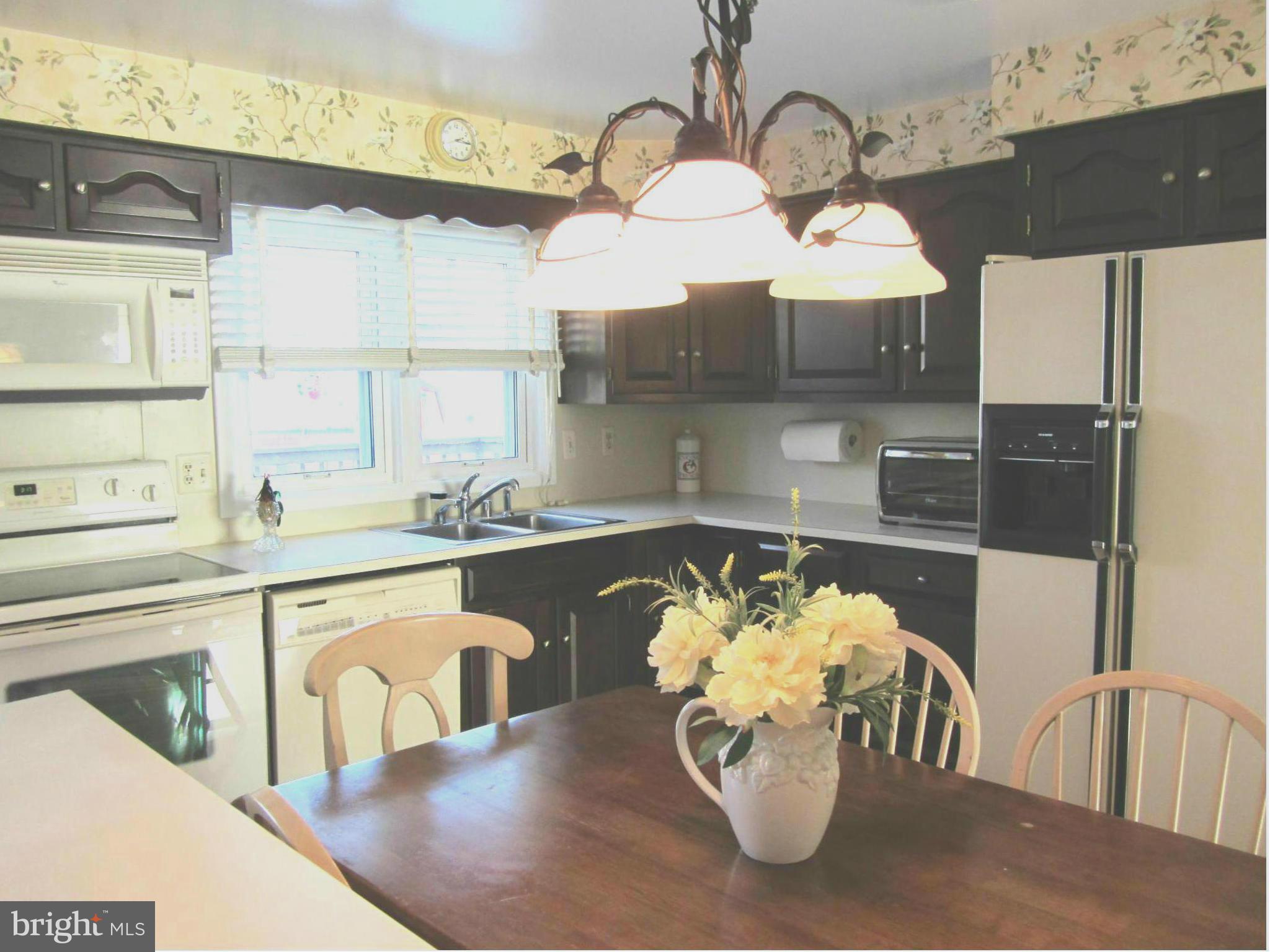 601 Sadler Road Baltimore, MD 21286 - Photo 3 of 30 Kitchen View from Den