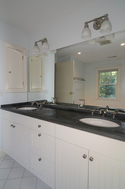 21 Franklin Road Wellesley, MA 02481 - Photo 15 of 18