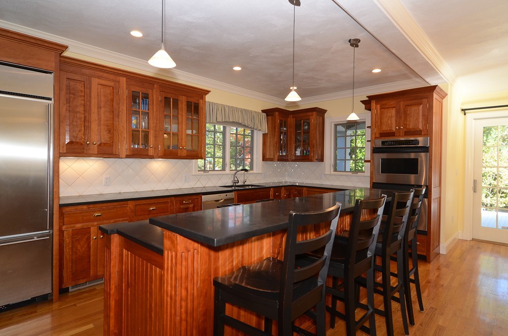 21 Franklin Road Wellesley, MA 02481 - Photo 7 of 18