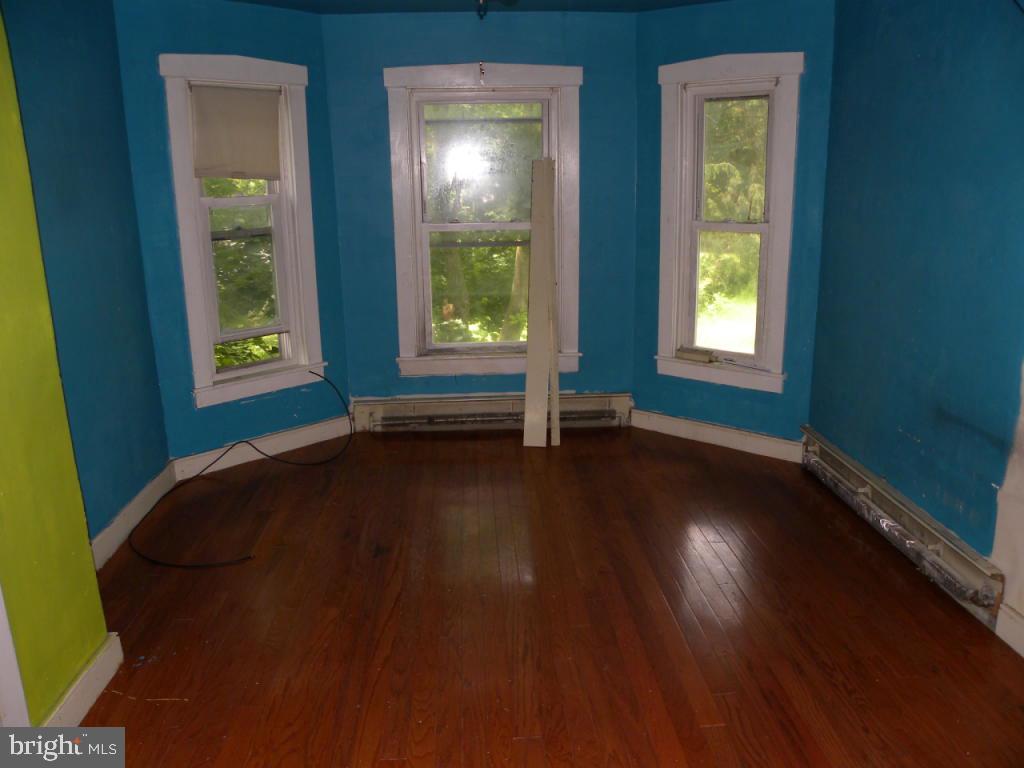441 Delp Road Lancaster, PA 17601 - Photo 6 of 10 Gallery Image 6