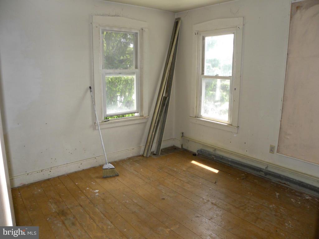 441 Delp Road Lancaster, PA 17601 - Photo 7 of 10 Gallery Image 7
