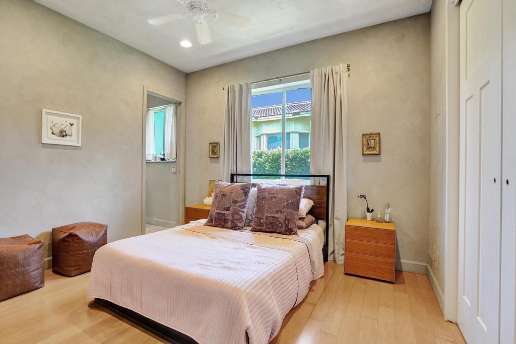 5 Gatehouse Road Sea Ranch Lakes, FL 33308 - Photo 45 of 82 DSC00814