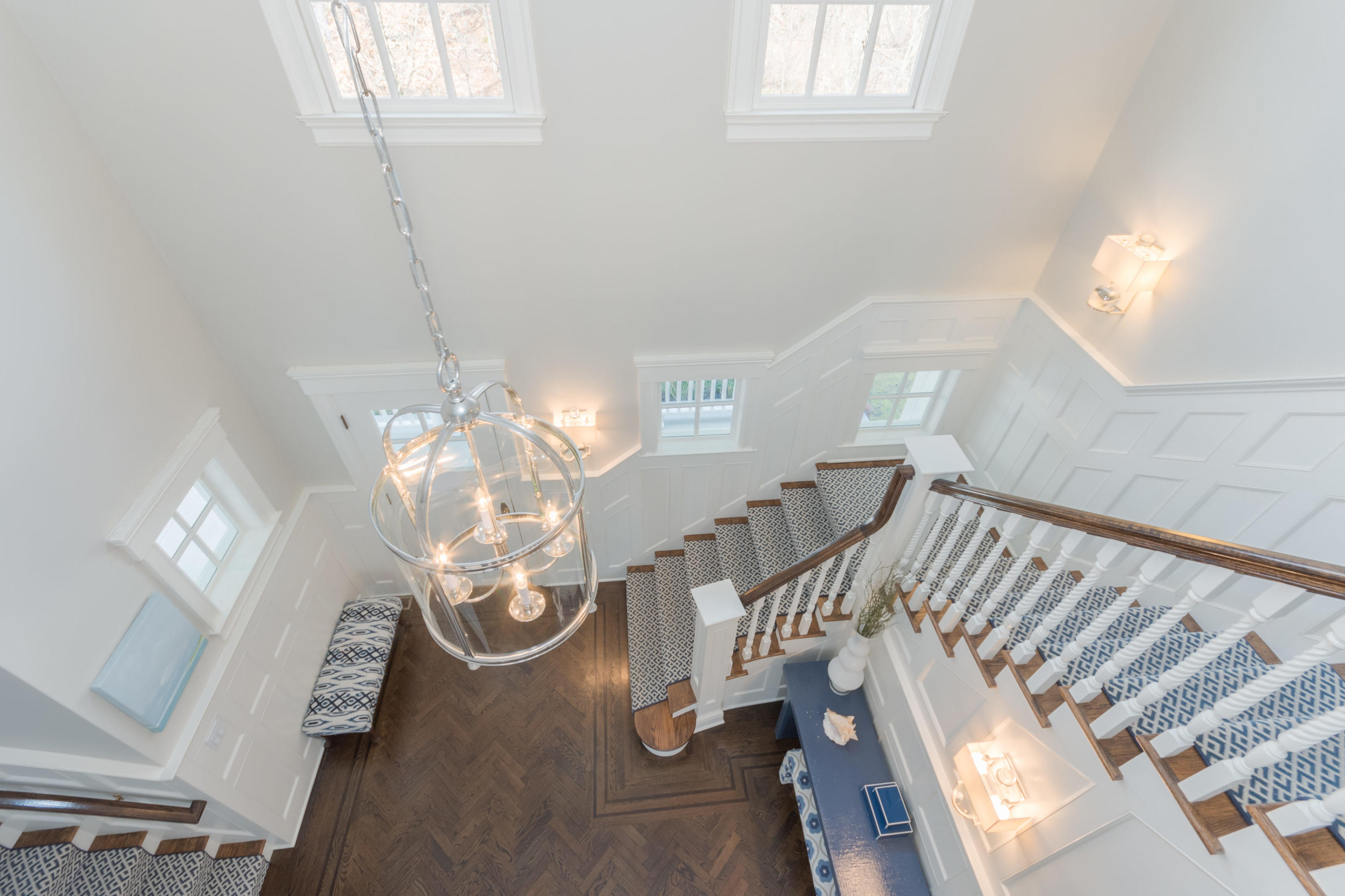 19 Whaling Road Darien, CT 06820 - Photo 8 of 48 a view of entryway