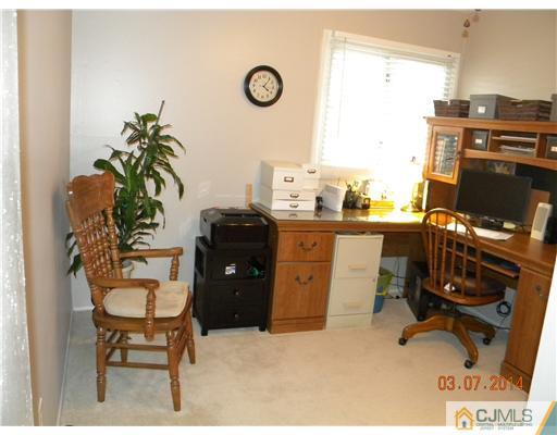 33 Wheeler Road Kendall Park, NJ 08824 - Photo 11 of 15 Gallery Image 11