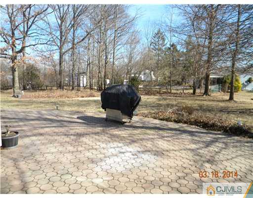 33 Wheeler Road Kendall Park, NJ 08824 - Photo 15 of 15 Gallery Image 15