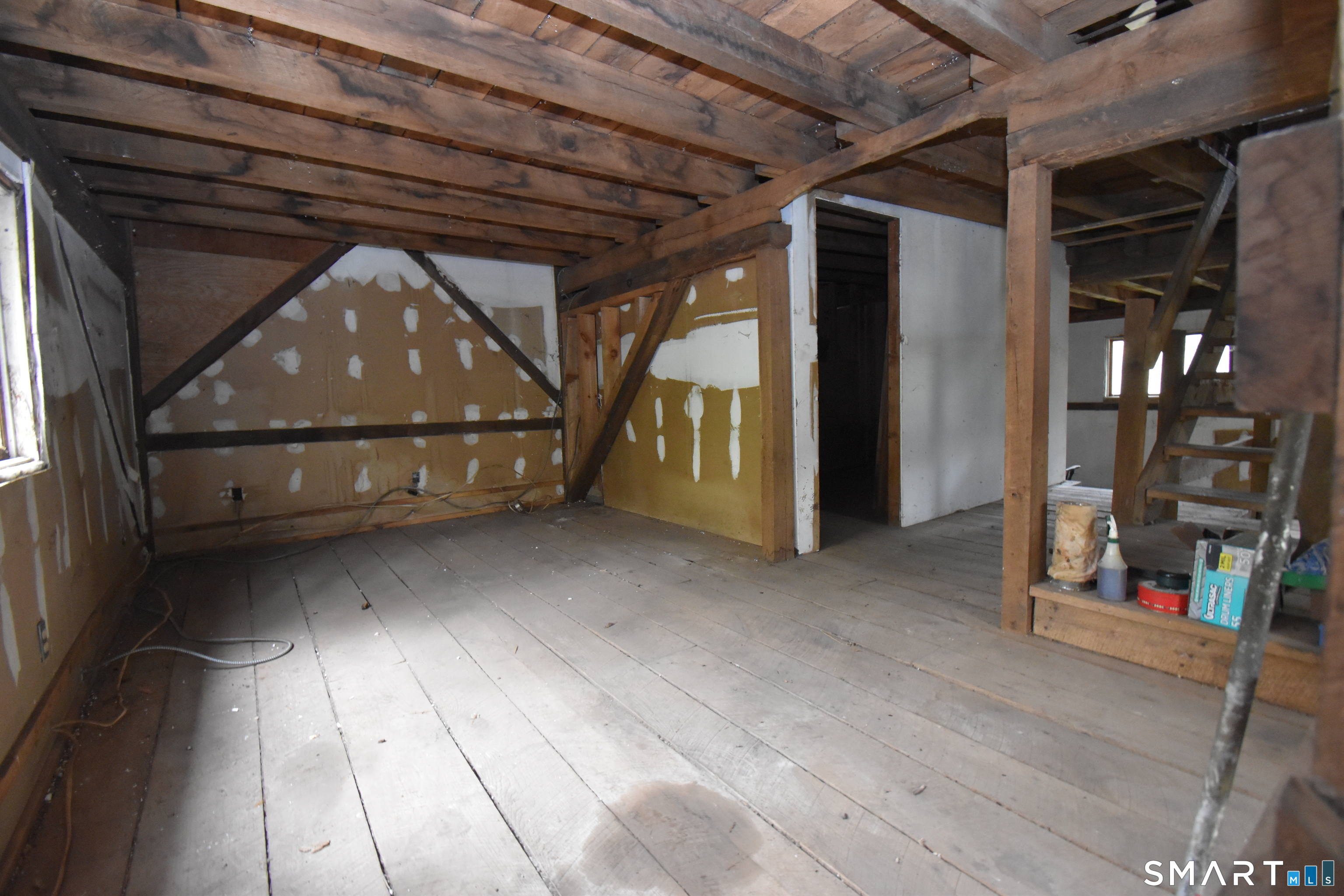 277 Peter Road Southbury, CT 06488 - Photo 17 of 33