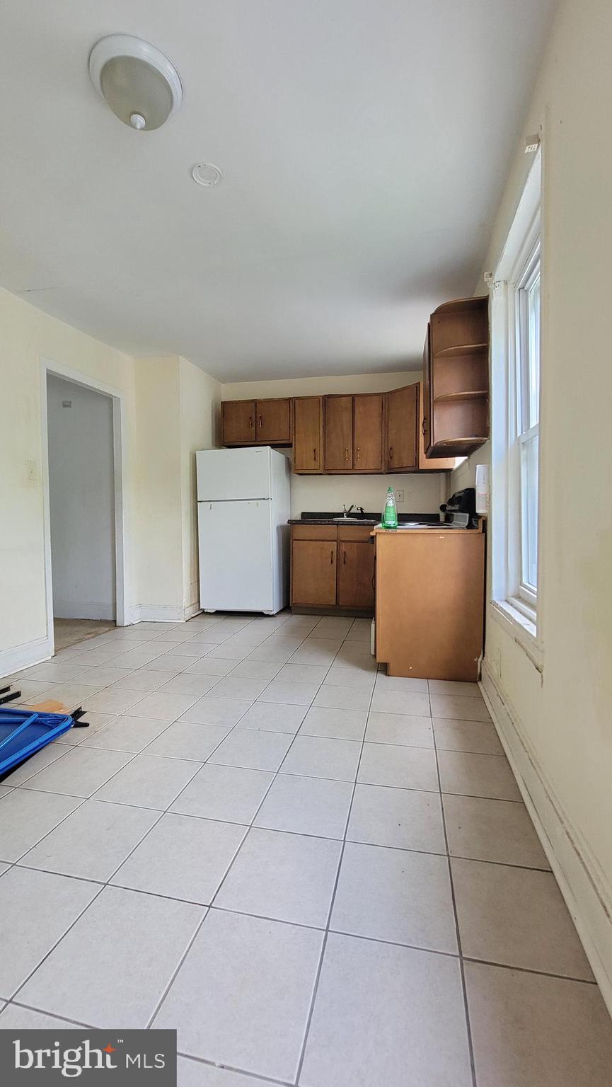 237 Spring Street Trenton, NJ 08618 - Photo 9 of 37 Gallery Image 9