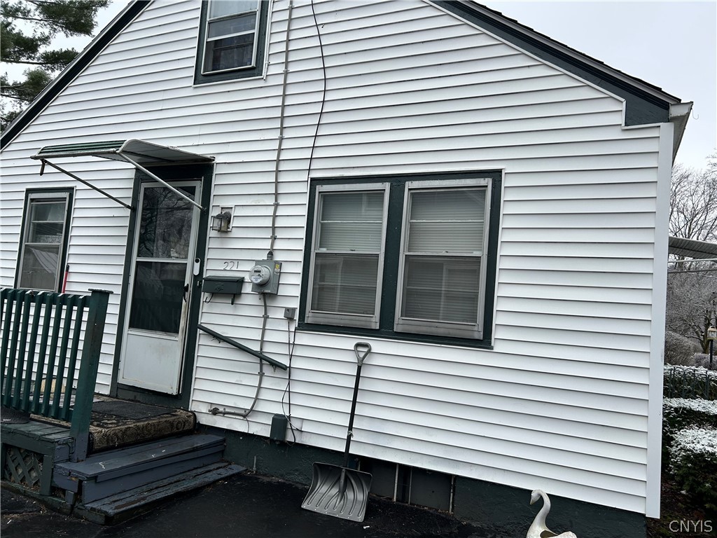 221 Stonefield Road Syracuse, NY 13205 - Photo 4 of 4