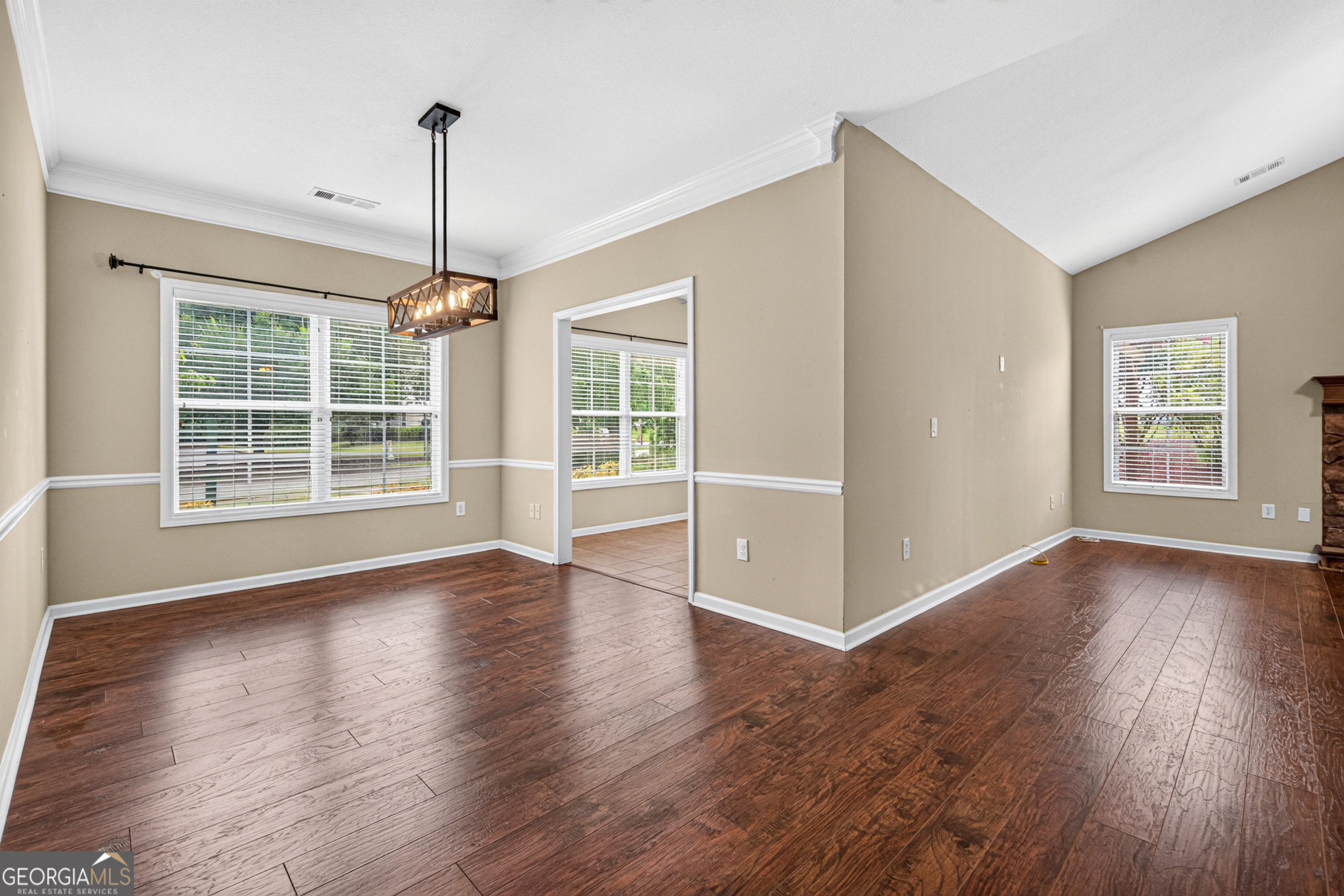 305 Victory Circle Commerce, GA 30529 - Photo 11 of 42
