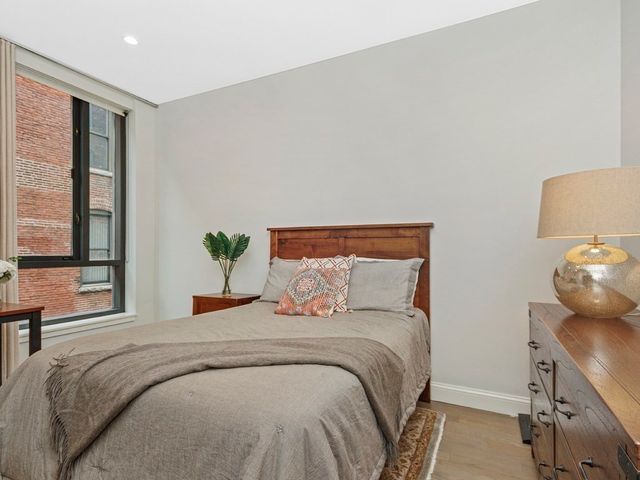 $1,319,000 | 346 Congress Street, Unit 302, Boston, MA 02210