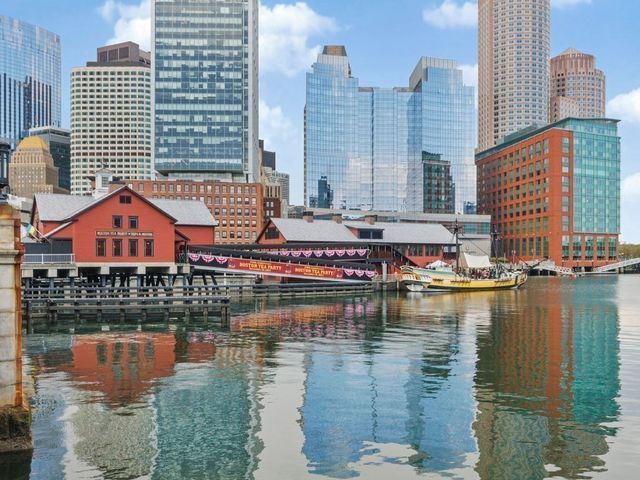 $1,319,000 | 346 Congress Street, Unit 302, Boston, MA 02210