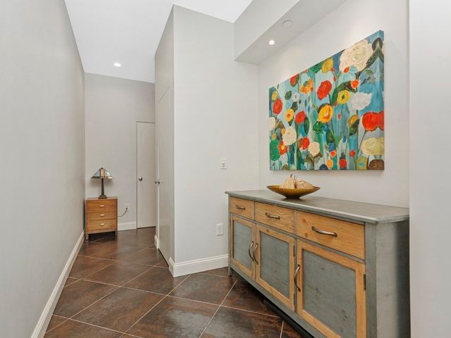 $1,319,000 | 346 Congress Street, Unit 302, Boston, MA 02210