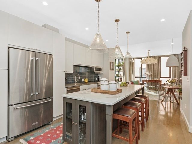 $1,319,000 | 346 Congress Street, Unit 302, Boston, MA 02210