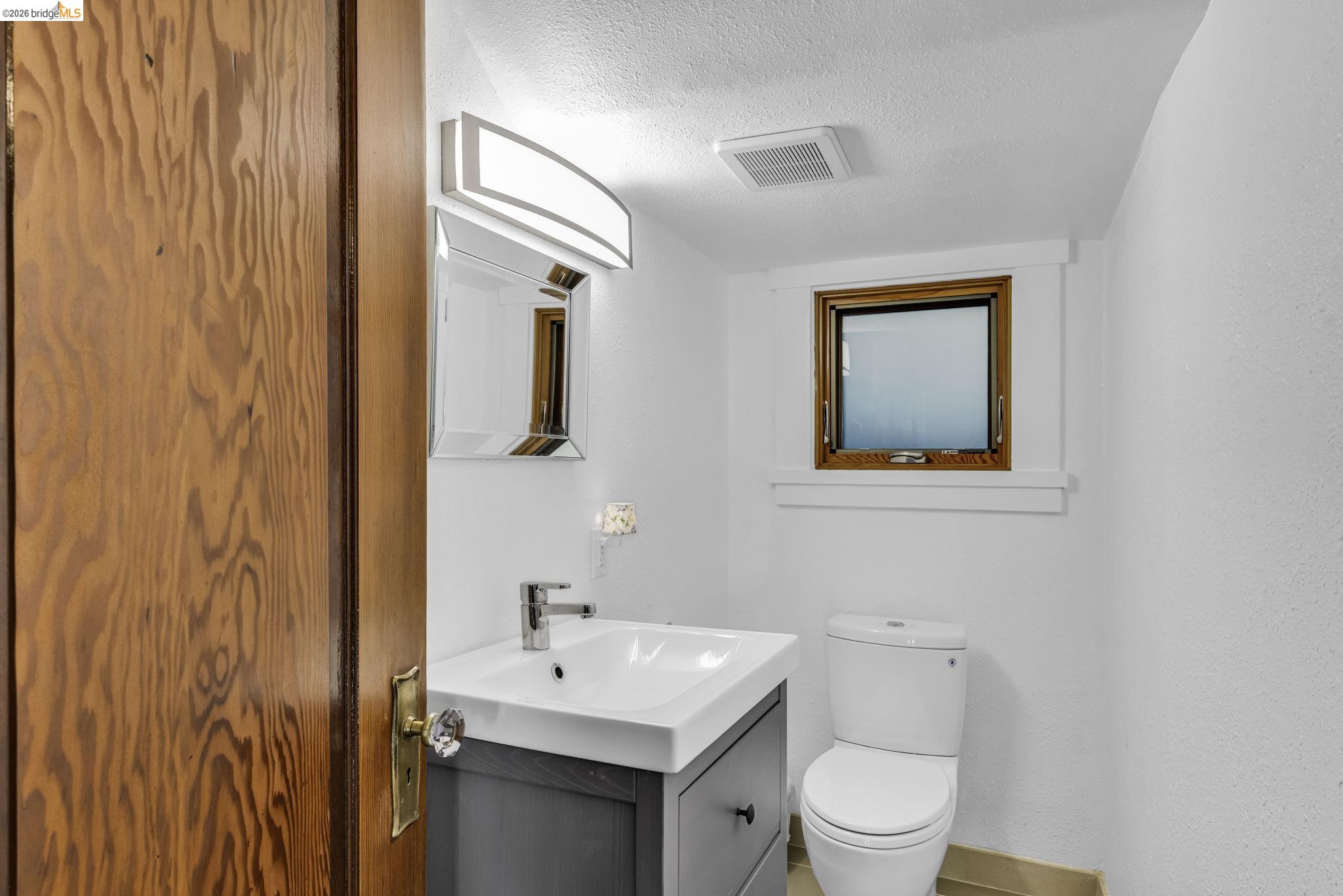 641 Alvarado Road Berkeley, CA 94705 - Photo 32 of 60