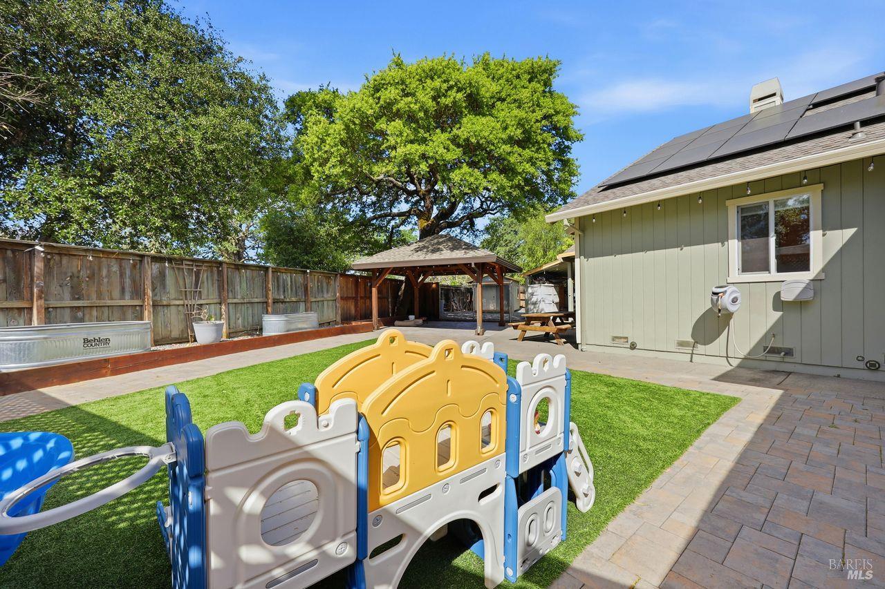 164 Fulton Place Windsor, CA 95492 - Photo 38 of 50