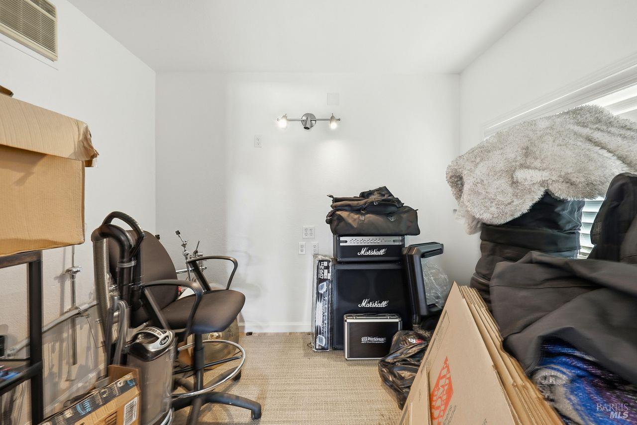 164 Fulton Place Windsor, CA 95492 - Photo 45 of 50 a view of workspace with lounge chair