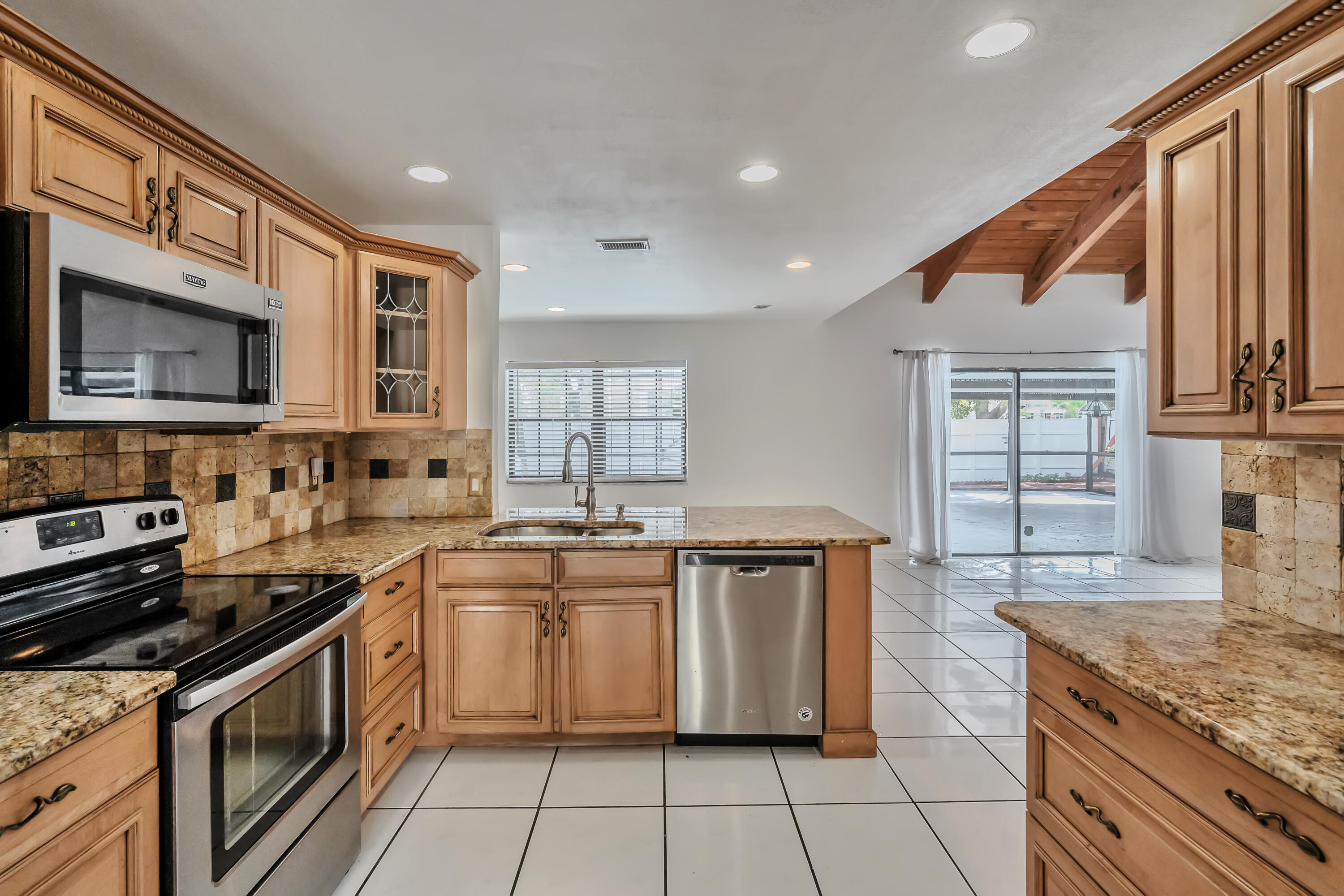 9720 Carousel Circle South Boca Raton, FL 33434 - Photo 5 of 24 QPT - TMP08253