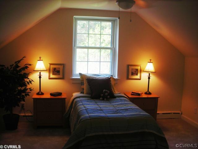 9131 Rutland Road Mechanicsville, VA 23116 - Photo 9 of 12 Bedroom - TWO ABSOLUTELY CHARMING CAPE COD UPSTAIRS BEDROOMS...