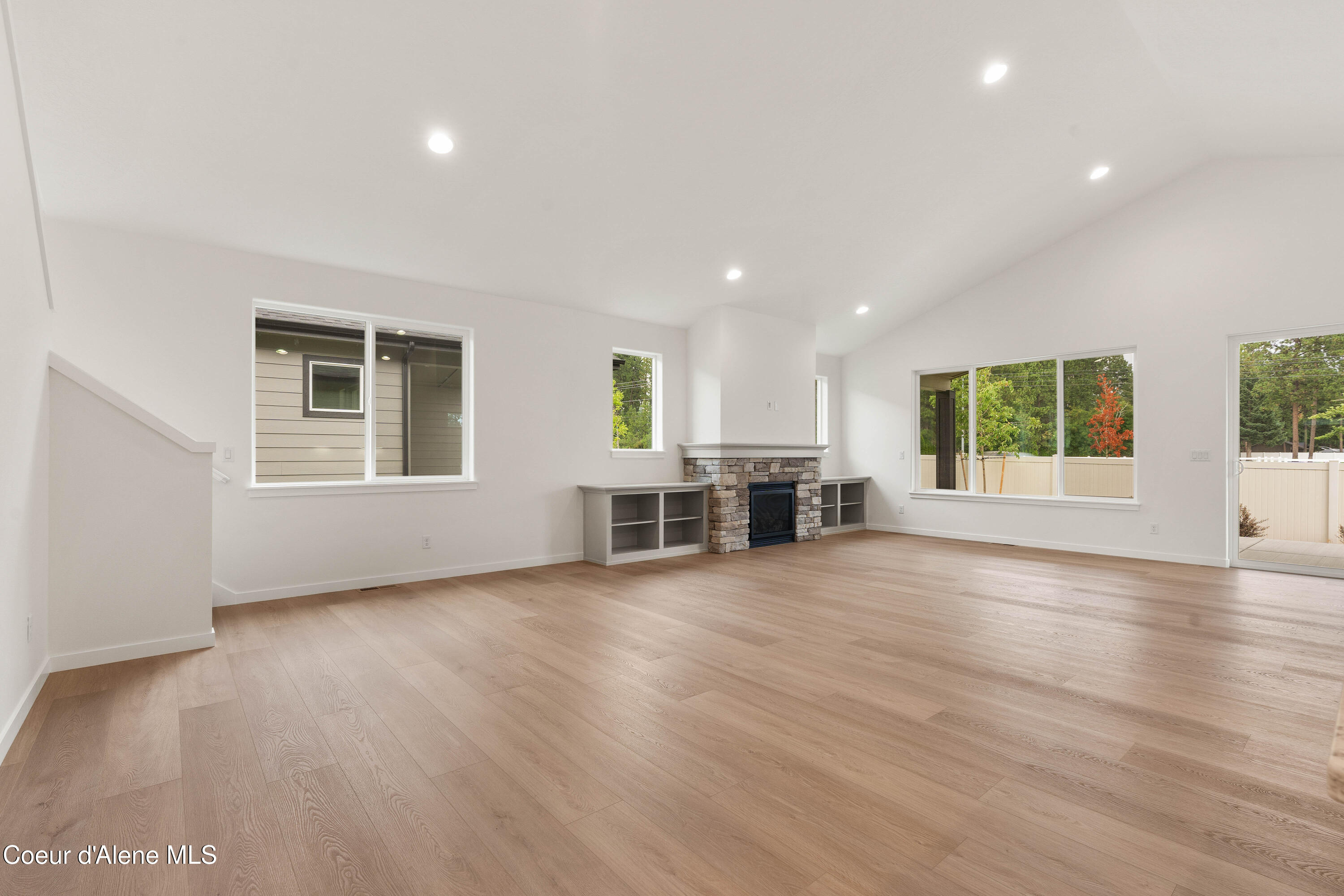 3331 North Segar Loop Post Falls, ID 83854 - Photo 5 of 51 4 - Living Room
